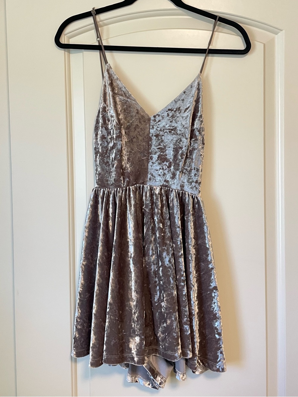 NEW WITH TAGS - Urban Outfitters Silver Velvet Romper, Medium